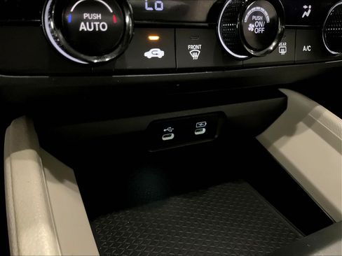 Certified 2025 Honda Accord LX image 16