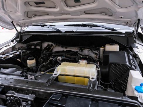 Used 2019 Nissan NV 2500 SV w/ Navigation Package image 38