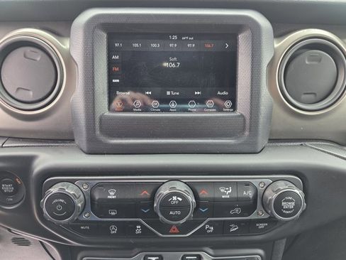 Used 2018 Jeep Wrangler Unlimited Sport S image 6