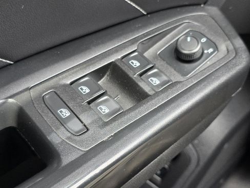 Used 2020 Volkswagen Atlas Cross Sport SEL image 9