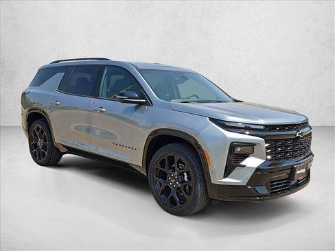 New 2026 Chevrolet Traverse RS w/ LPO, Floor Liner Package AWD/4WD image 7
