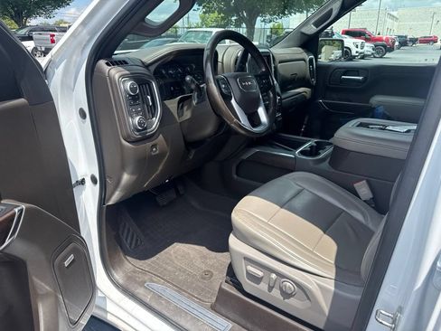 Used 2020 GMC Sierra 1500 SLT w/ SLT Premium Plus Package AWD/4WD image 9