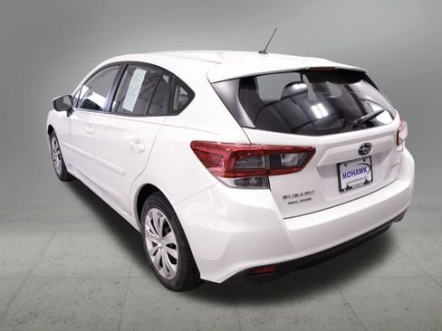 Used 2023 Subaru Impreza 2.0i image 3