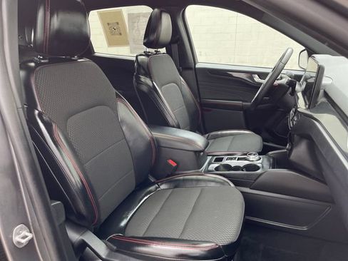 Used 2024 Ford Escape ST-Line w/ Tech Pack #1 AWD/4WD image 38