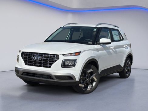 New 2026 Hyundai Venue SEL FWD image 2