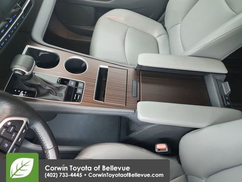 Certified 2024 Toyota Sienna XLE image 29