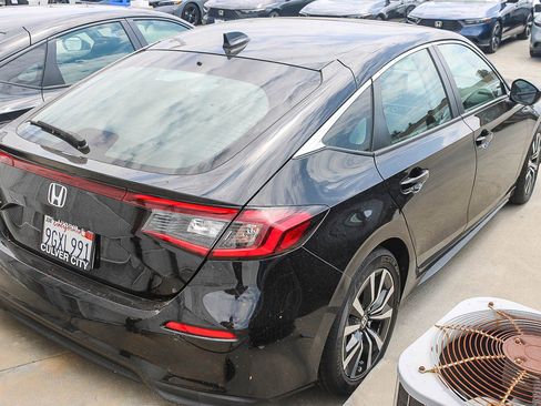 Used 2023 Honda Civic EX-L image 14