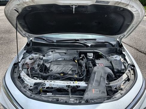 Used 2024 Buick Envista Avenir FWD image 29