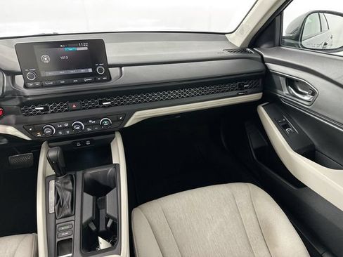 Used 2023 Honda Accord EX image 27