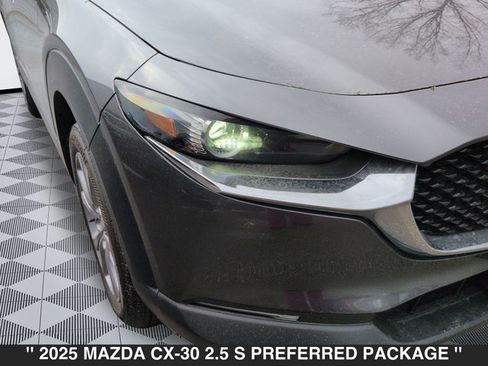 Used 2025 MAZDA CX-30 AWD 2.5 S w/ Preferred Package image 11
