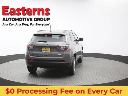 Used 2023 Jeep Compass Latitude w/ Sun and Sound Group AWD/4WD image 40