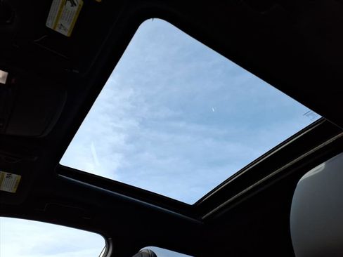 New 2025 Subaru Forester Limited w/ Popular Package image 4