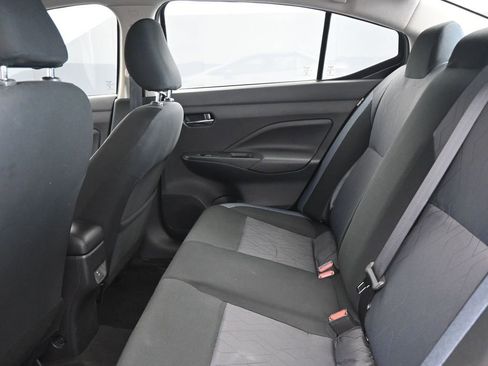 Used 2025 Nissan Versa SV image 18