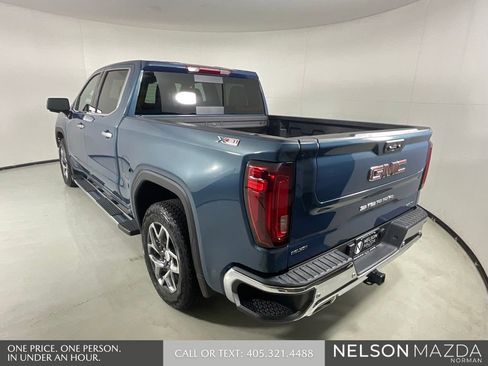 Used 2024 GMC Sierra 1500 SLT w/ SLT Premium Plus Package AWD/4WD image 8