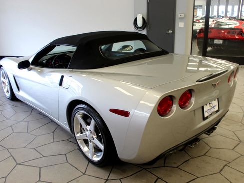 Used 2006 Chevrolet Corvette 2dr Conv w/ Preferred Equipment Group image 31