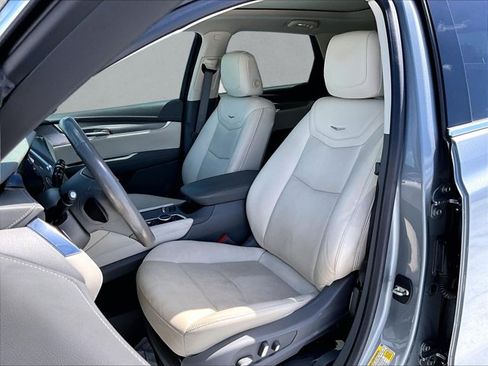 Certified 2023 Cadillac XT5 Premium Luxury FWD image 27