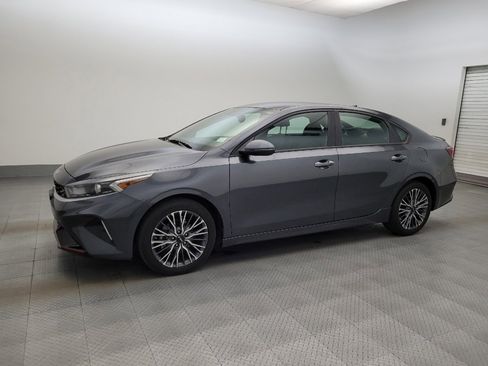 Used 2024 Kia Forte GT-Line FWD image 2