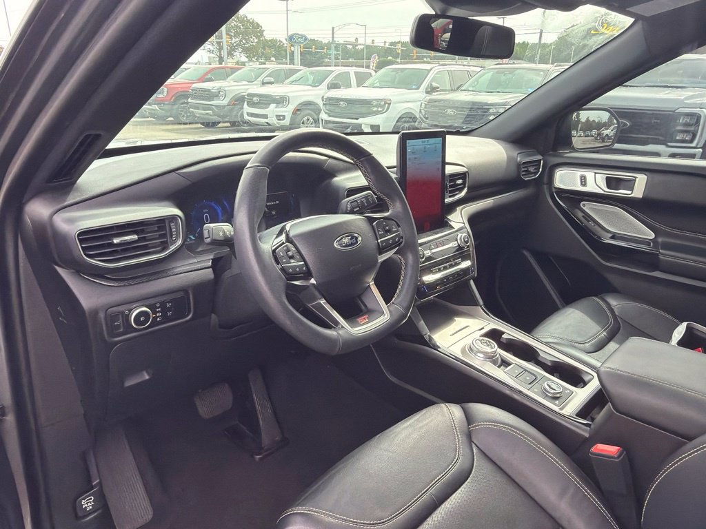Used 2023 Ford Explorer ST w/ Equipment Group 401A AWD/4WD image 11