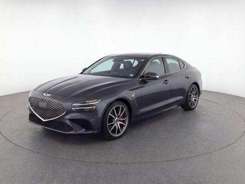 Used 2025 Genesis G70 2.5T AWD/4WD image 3