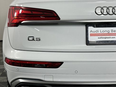 Used 2023 Audi Q5 e Premium Plus w/ Premium Plus Package image 17