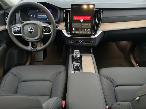 New 2026 Volvo XC90 B5 Core w/ Protection Package Premier image 11