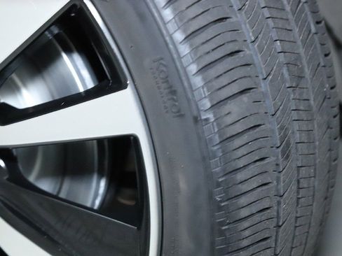 Certified 2022 Nissan Altima 2.5 Platinum image 43