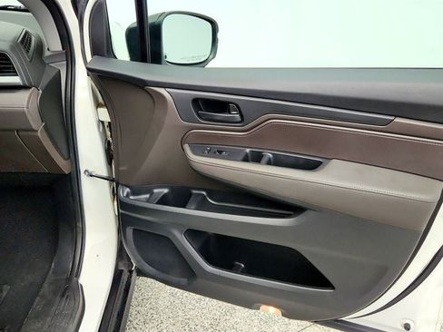 Used 2019 Honda Odyssey EX image 27