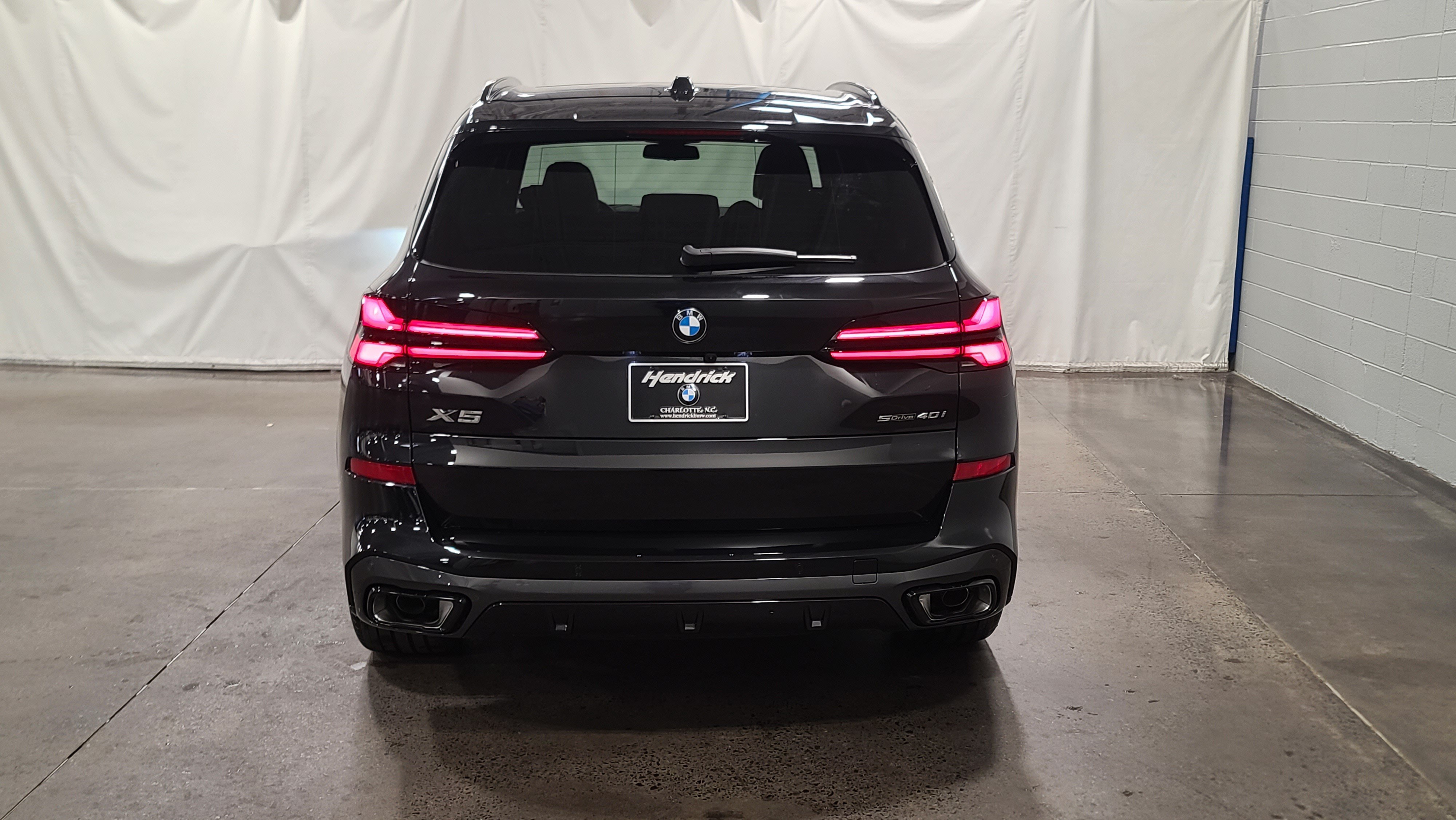 Used 2026 BMW X5 sDrive40i w/ M Sport Package RWD image 7