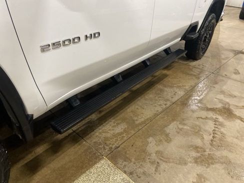 Used 2024 Chevrolet Silverado 2500 LT w/ Convenience Package image 8