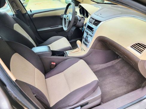 Used 2010 Chevrolet Malibu LS FWD image 21