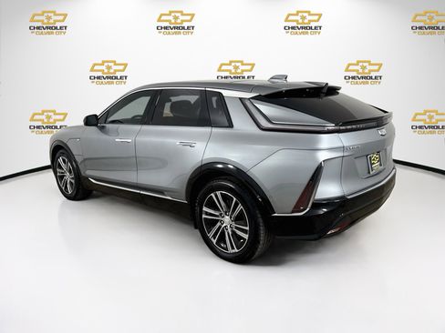 Used 2024 Cadillac Lyriq Luxury RWD image 6