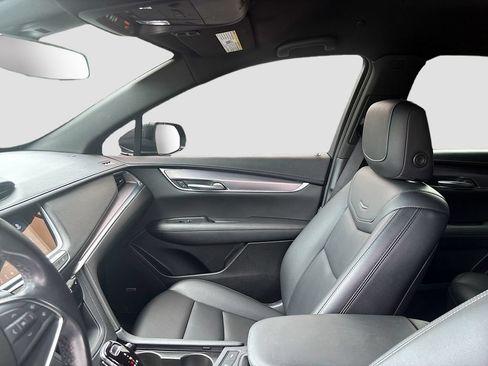 Used 2023 Cadillac XT5 Luxury FWD image 35