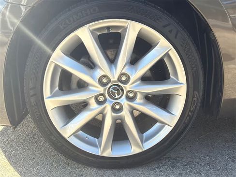 Used 2017 MAZDA MAZDA3 Touring image 9