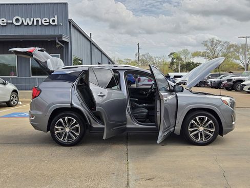 Used 2020 GMC Terrain Denali FWD image 12