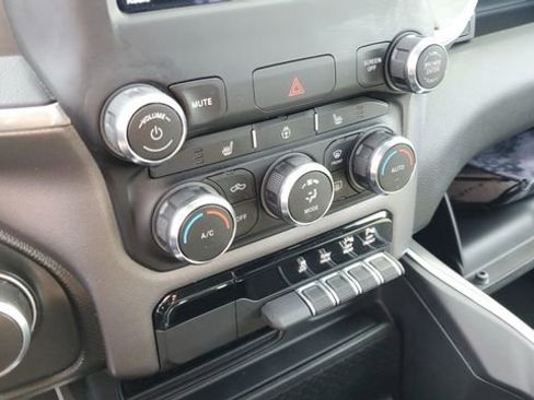 Used 2021 RAM 1500 Big Horn AWD/4WD image 20