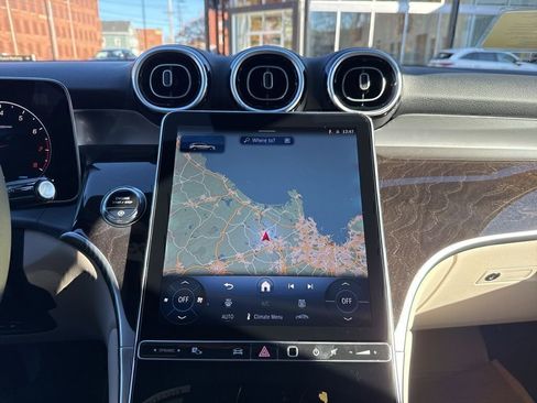 Certified 2026 Mercedes-Benz GLC 300 4MATIC image 29