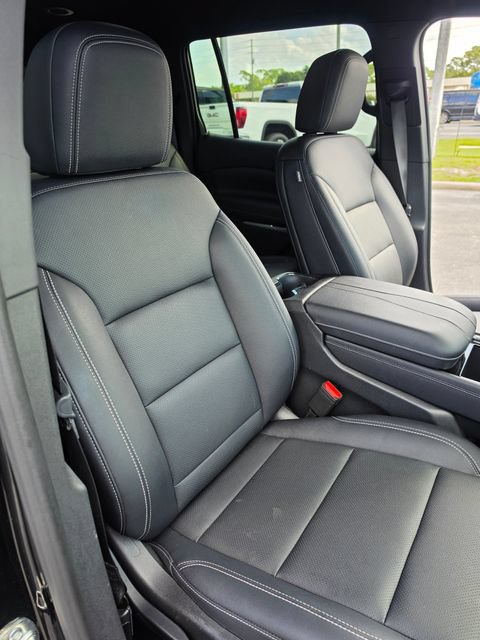 Used 2026 Chevrolet Traverse LT FWD image 24
