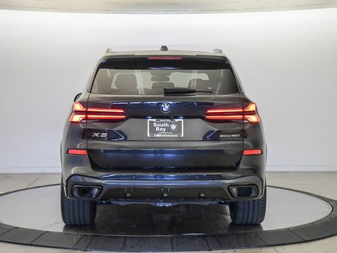 Used 2025 BMW X5 sDrive40i w/ M Sport Package RWD image 3