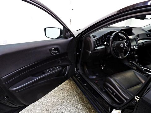 Used 2016 Acura ILX FWD image 9