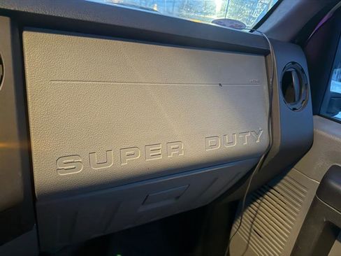 Used 2015 Ford F250 XL w/ Power Equipment Group image 21