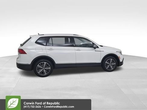 Used 2024 Volkswagen Tiguan Wolfsburg Edition AWD/4WD image 15