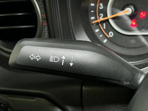 Used 2025 Jeep Wrangler Rubicon AWD/4WD image 31