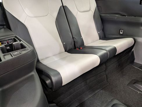 New 2026 Lexus TX 500h AWD image 38