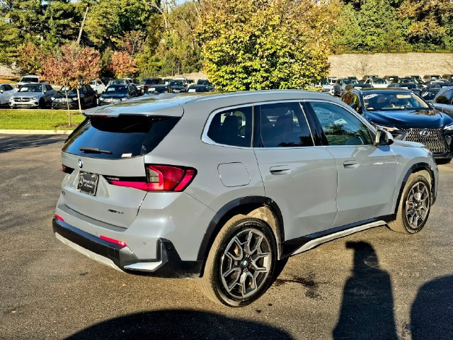 Used 2023 BMW X1 xDrive28i w/ Premium Package AWD/4WD image 8
