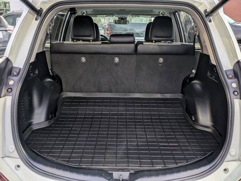 Used 2016 Toyota RAV4 Limited image 14