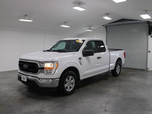 Used 2021 Ford F150 XLT w/ Equipment Group 301A Mid image 4