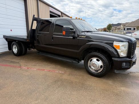 Used 2015 Ford F350 Lariat RWD image 6