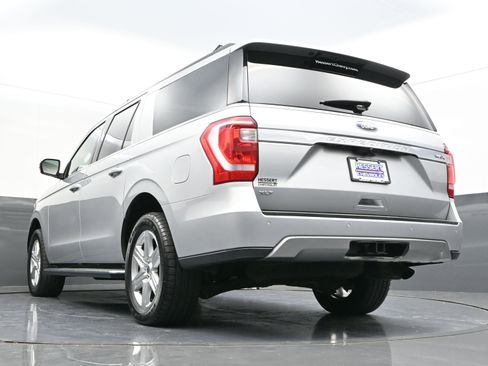 Used 2018 Ford Expedition Max XLT w/ Equipment Group 202A image 45