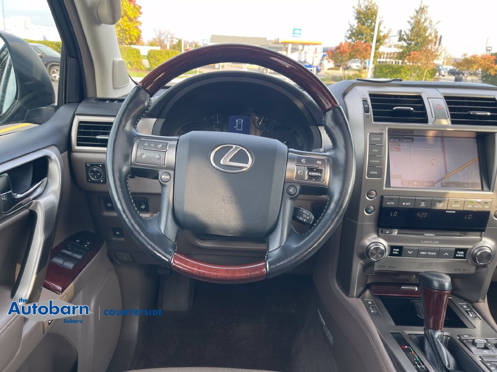 Used 2015 Lexus GX 460 Luxury AWD/4WD image 26