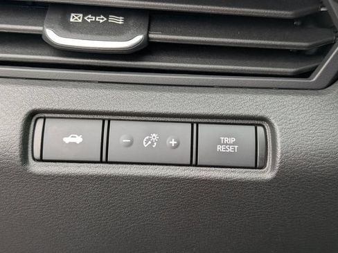 Certified 2025 Nissan Altima 2.5 S FWD image 19